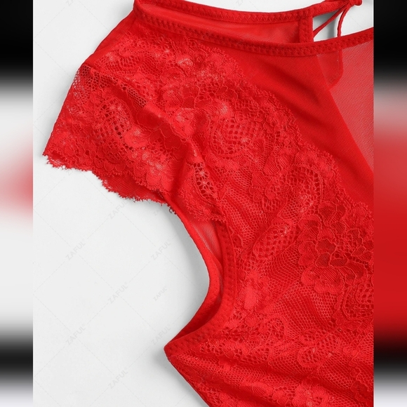 *NEW*Red Lace Bodysuit - Picture 5 of 12